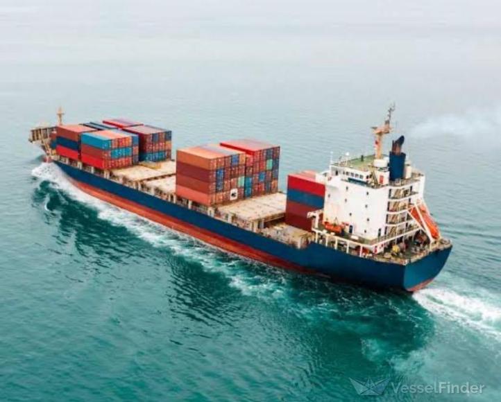 VESSEL ASSIST NEWPOR photo