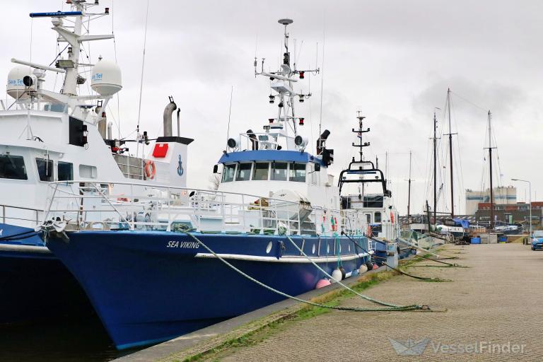 ship photo