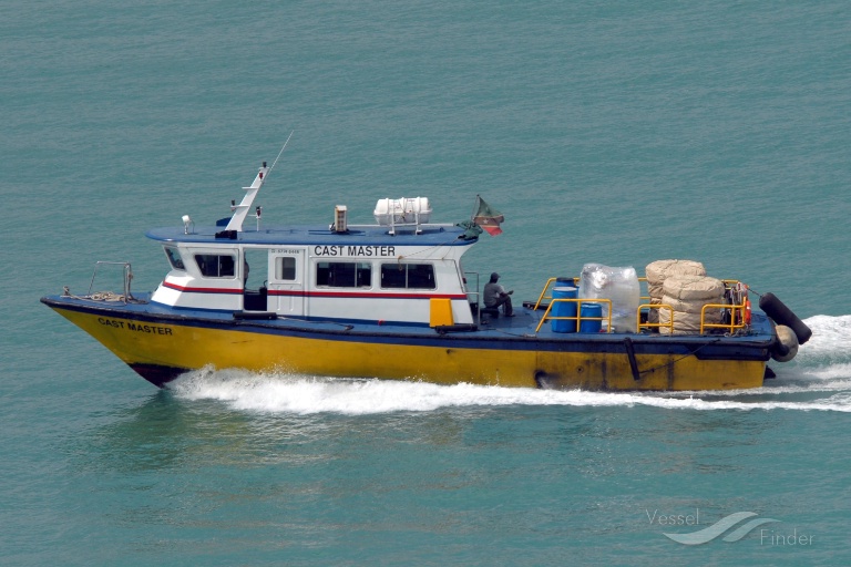 CAST MASTER, Passenger ship - Details and current position - MMSI ...