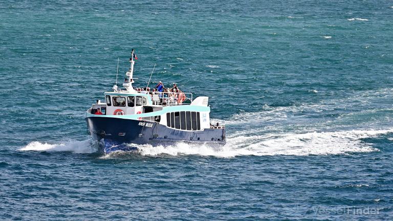ship photo