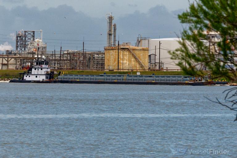 KENNETH J DEVALL, Towing vessel - Details and current position - MMSI ...