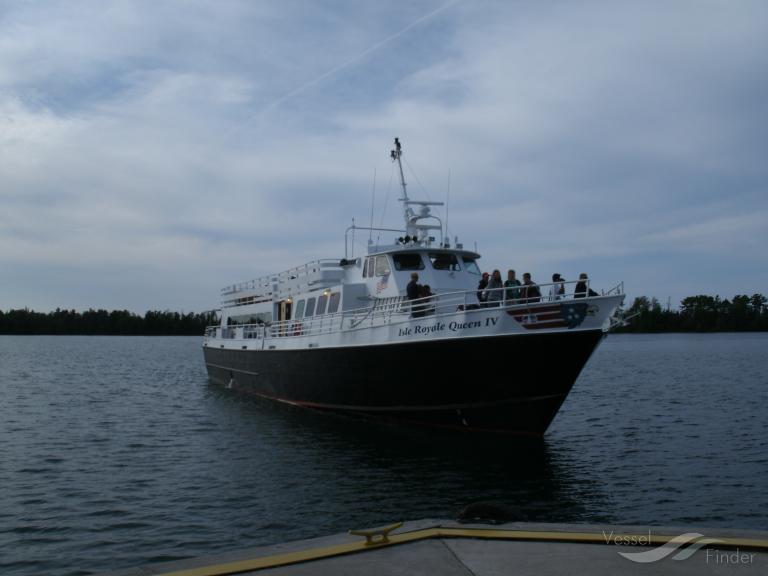 ISLE ROYAL QUEEN IV photo