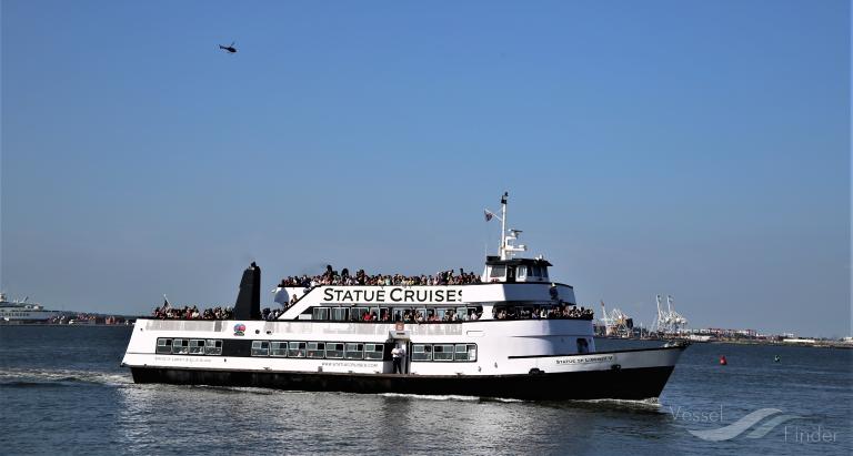 STATUE OF LIBERTY V photo