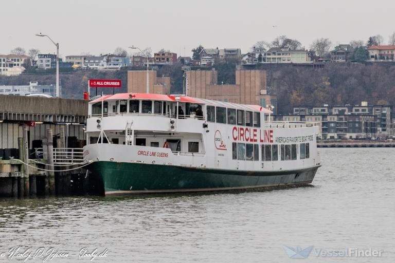 CIRCLE LINE QUEENS photo