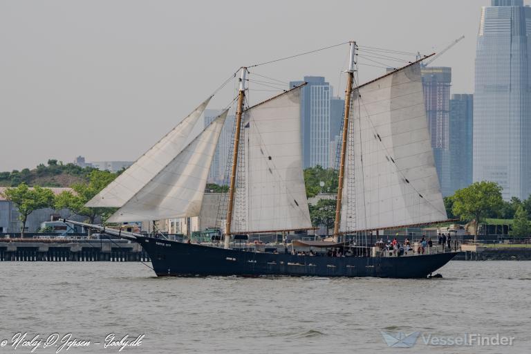 CLIPPER CITY photo