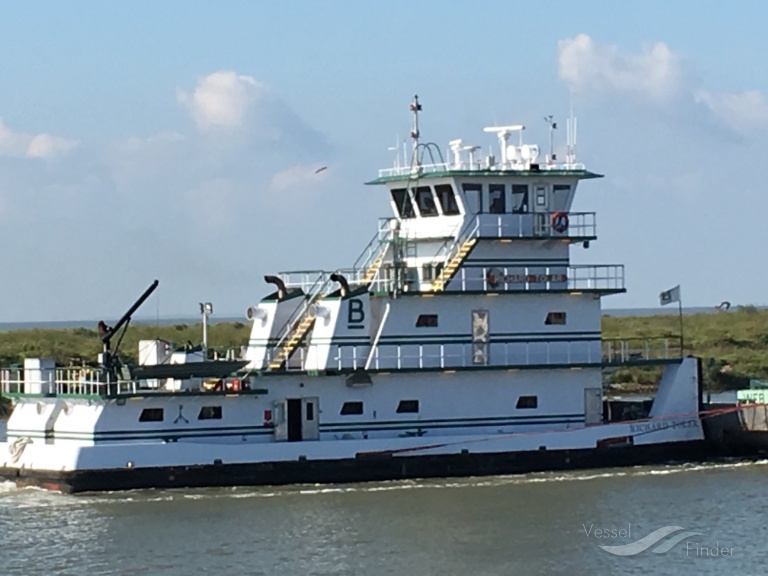 ship photo