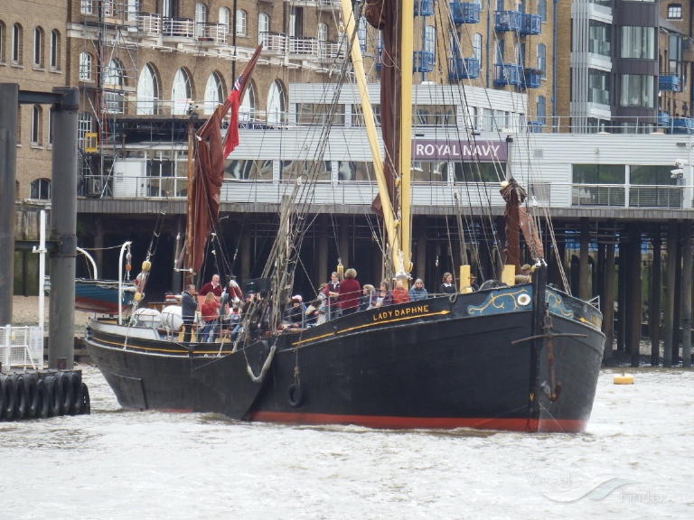 LADY DAPHNE photo