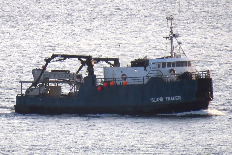 ISLAND TRADER photo