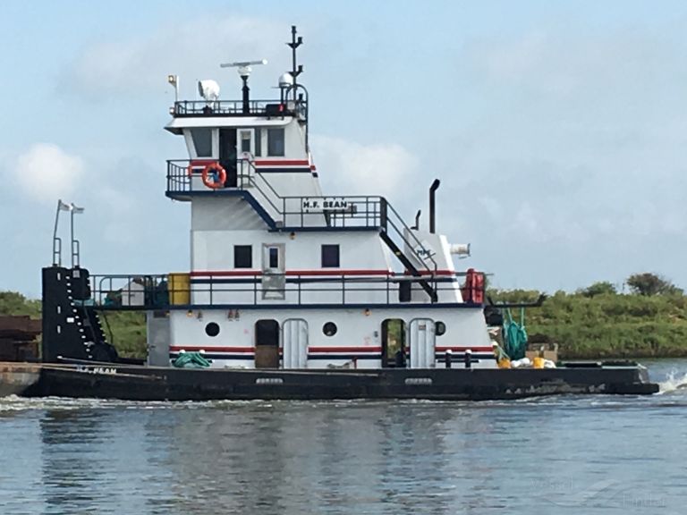 ship photo