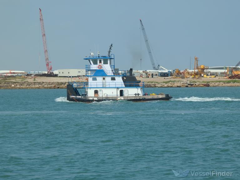 MUDD TUG 11 photo