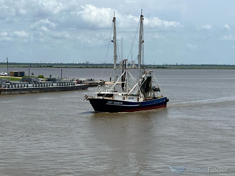 ship photo