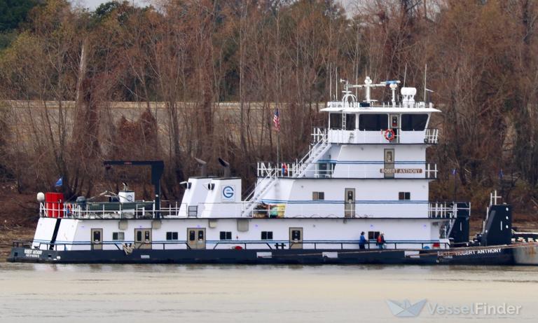 ROBERT ANTHONY photo