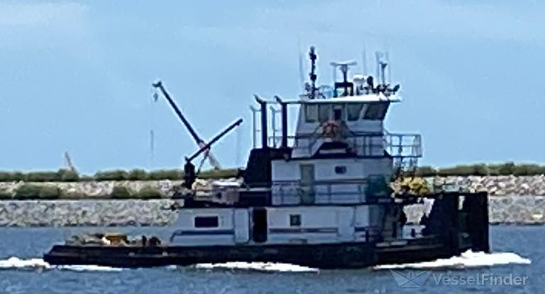UNCLE GEORGE, Towing vessel - Details and current position - MMSI ...