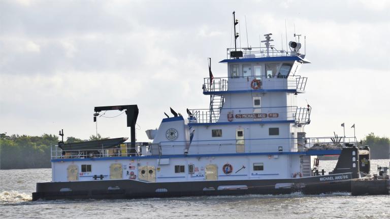 MICHAEL AKIU 86 photo