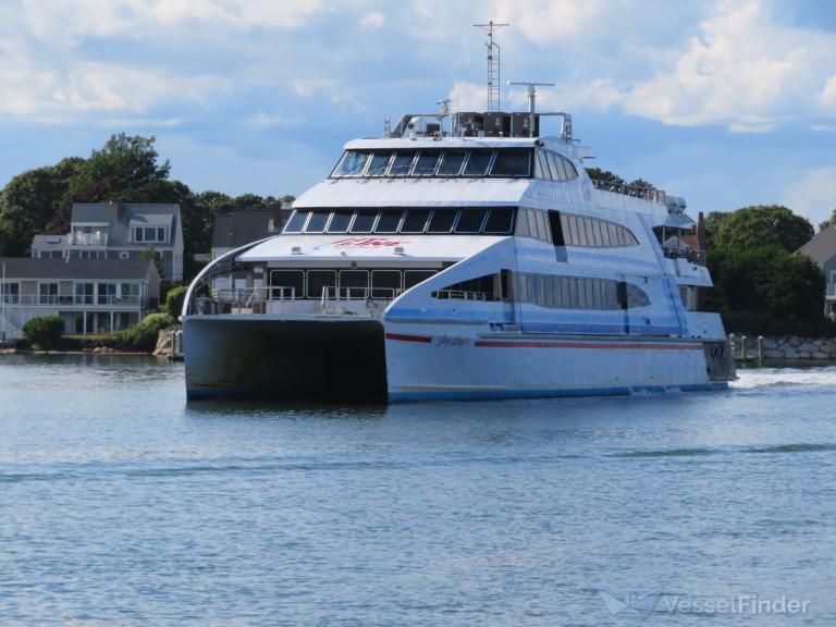 GREY LADY IV photo