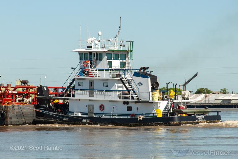 ship photo