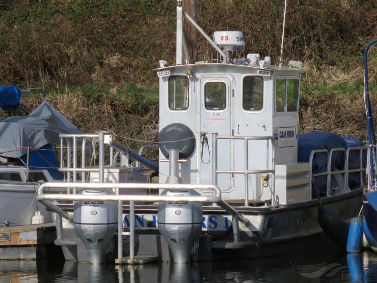 ship photo