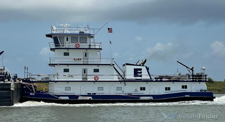 ship photo
