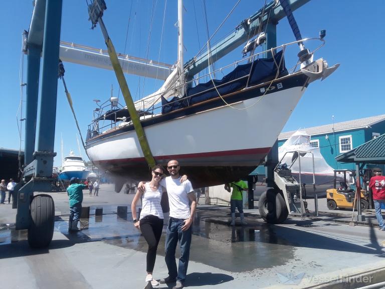 VAGARI, Sailing vessel - Details and current position - MMSI 368122840 ...