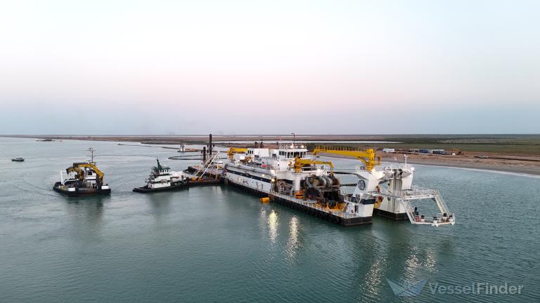 ship photo