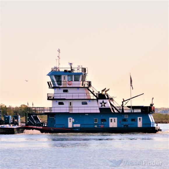 CAPT DUB ALLEN photo