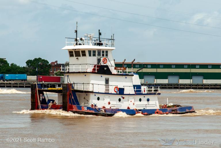 LARRY BOY, Tug Details and current position MMSI 368181020 VesselFinder