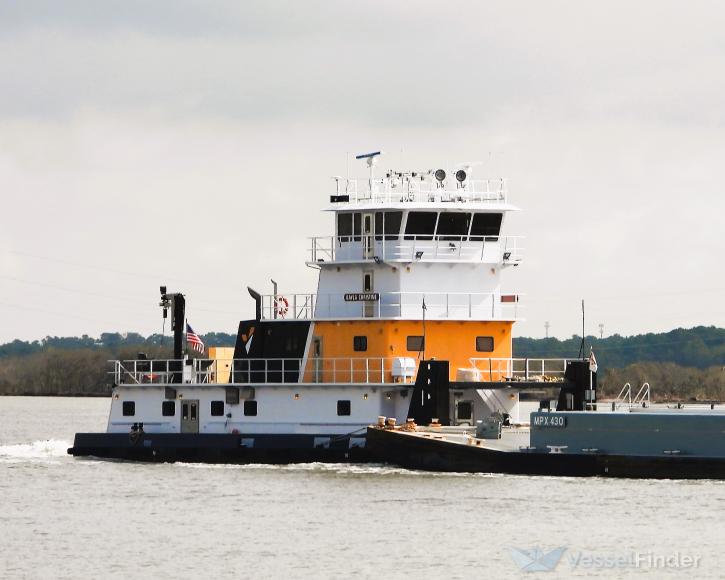 MAKENZIE SMITH photo