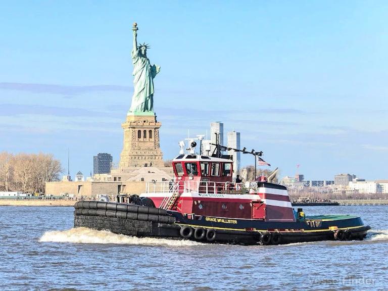 ship photo