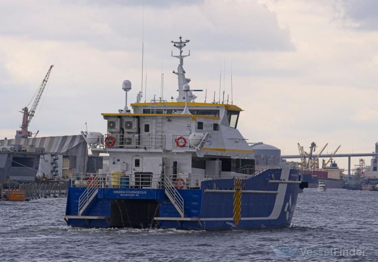 ship photo by tony roberts