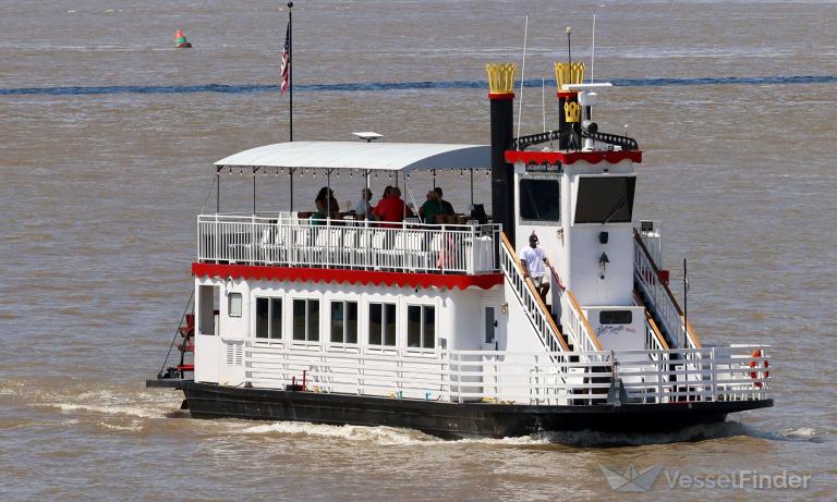 JACQUELINE QUEEN photo