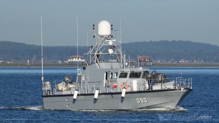 090, Military ops - Details and current position - MMSI 403253590 ...