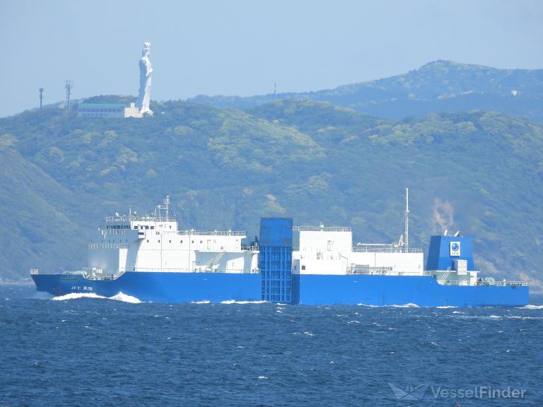 ship photo