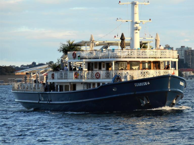 SEADECK, Passenger ship - Details and current position - MMSI 503000118 ...