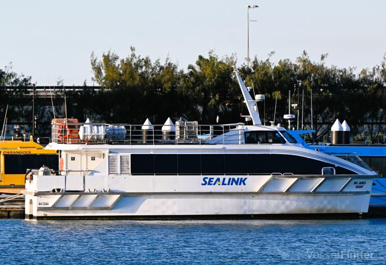 MV JAMES GRANT photo
