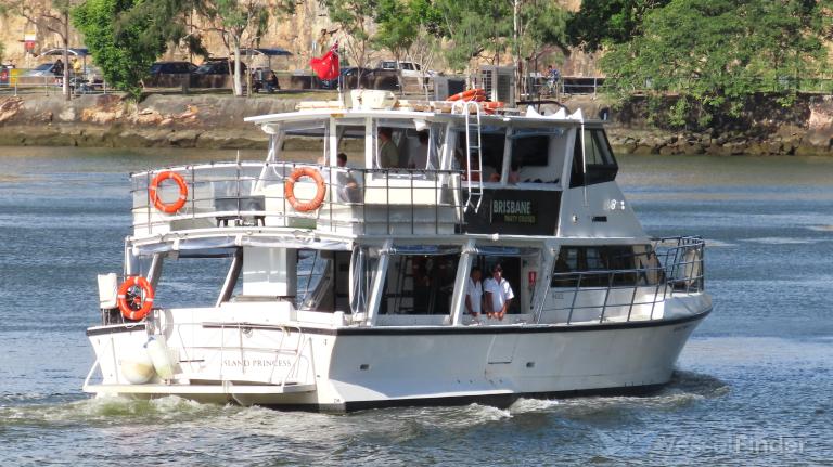 ISLAND PRINCESS photo