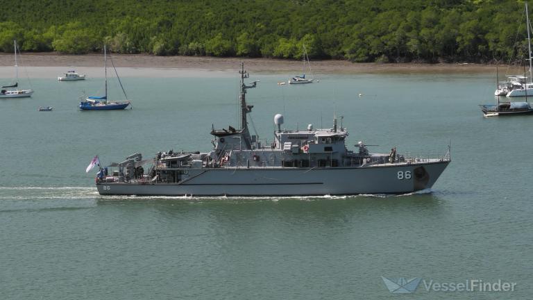 HMAS DIAMANTINA photo