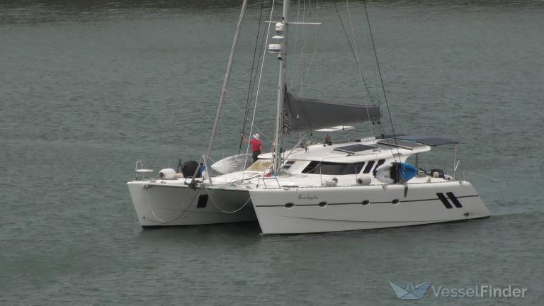 OCEAN SAPPHIRE photo