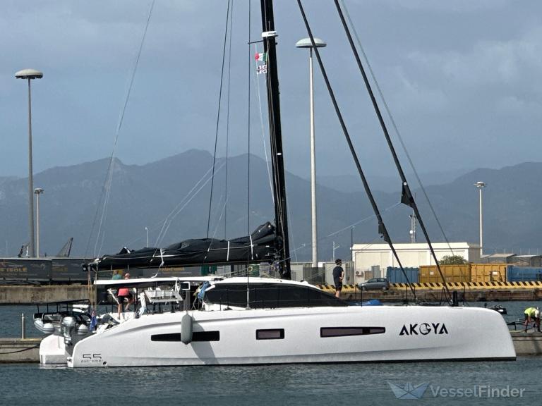 AKOYA photo