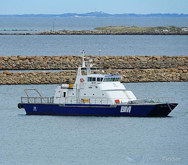 WAURI, Port tender - Details and current position - MMSI 503311000 ...