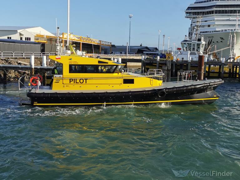 ship photo
