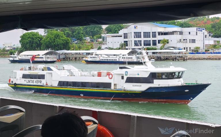MV LINTAS KEPRI photo