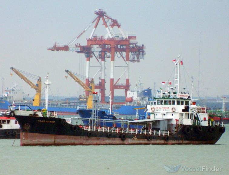 MT FAJAR SELATAN photo