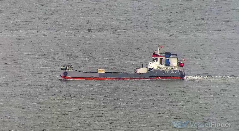 KM AURA NUR HUDA photo