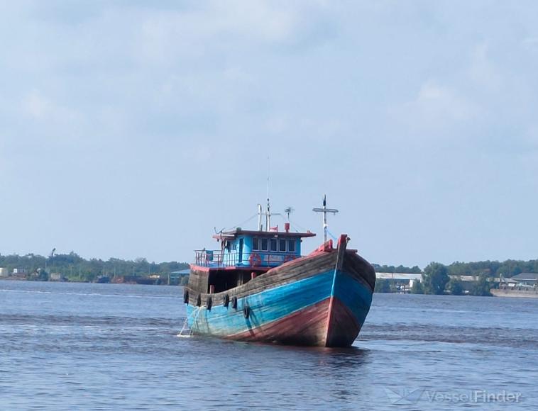KLM MEKAR 02 photo