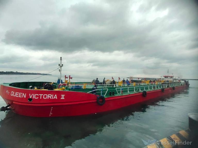 MT QUEEN VICTORIA II photo