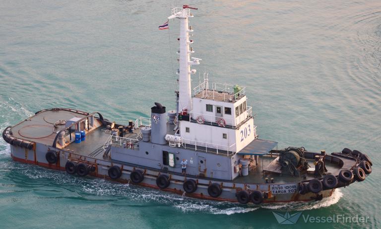 TUG203 photo