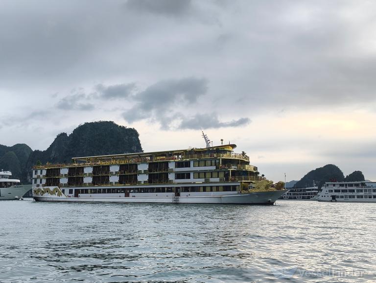 GOLDEN CRUISE 999 photo