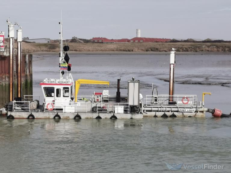 ship photo