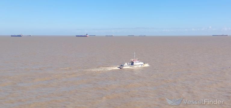 GC129 LAGO COLHUE photo