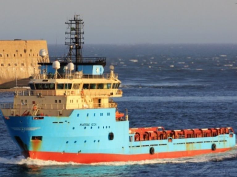 MAERSK VEGA photo